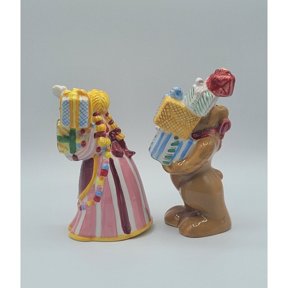 Vintage Nikko Christmas Girl & Bear Presents Salt & Pepper Shaker Set CHIPS - Picture 3 of 10